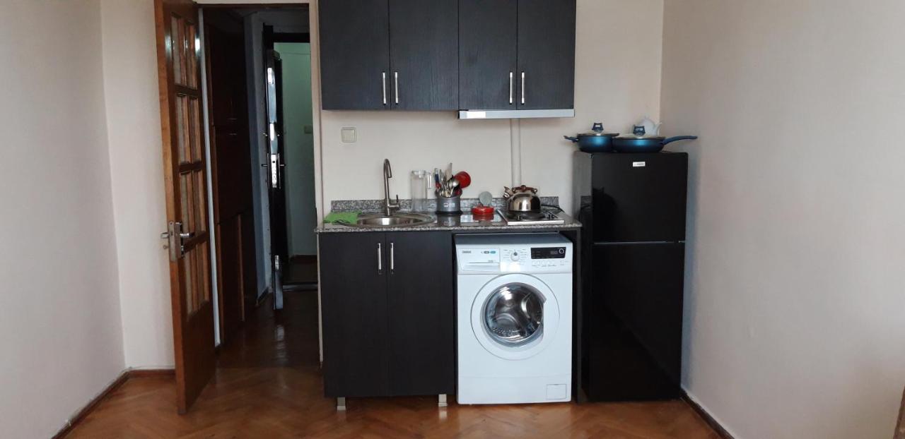 Naira Apartment Batumi Exteriör bild